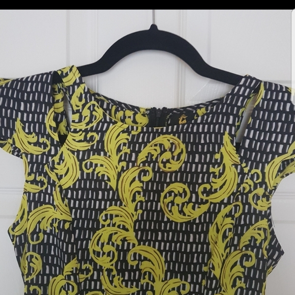 🍭Beautiful Feminine Dress🍭 - Picture 5 of 7